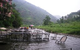 BreathtakingIndia Exclusive: Chail Things to Do | Himachal Pradesh Things to Do - Sadhulpul Lake